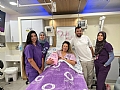 שנה חדשה, התחלה חדשה: ילדה את בתה בסיום ארוחת החג