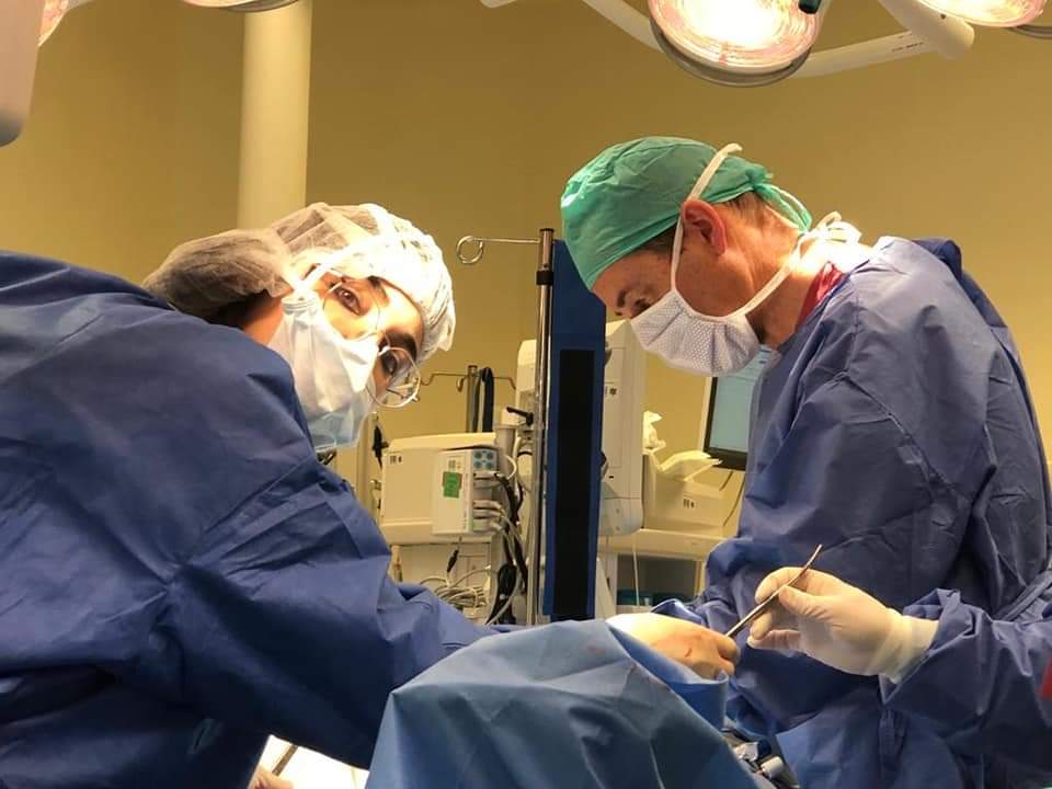 The staff of the Urogynecology Unit during the innovative surgical procedure